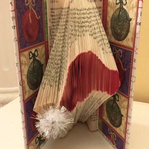 Folded Book Art - Santa&#39;s Hat