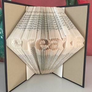 Arte de livro dobrado - Escolha sua palavra (Mini Alfabeto)