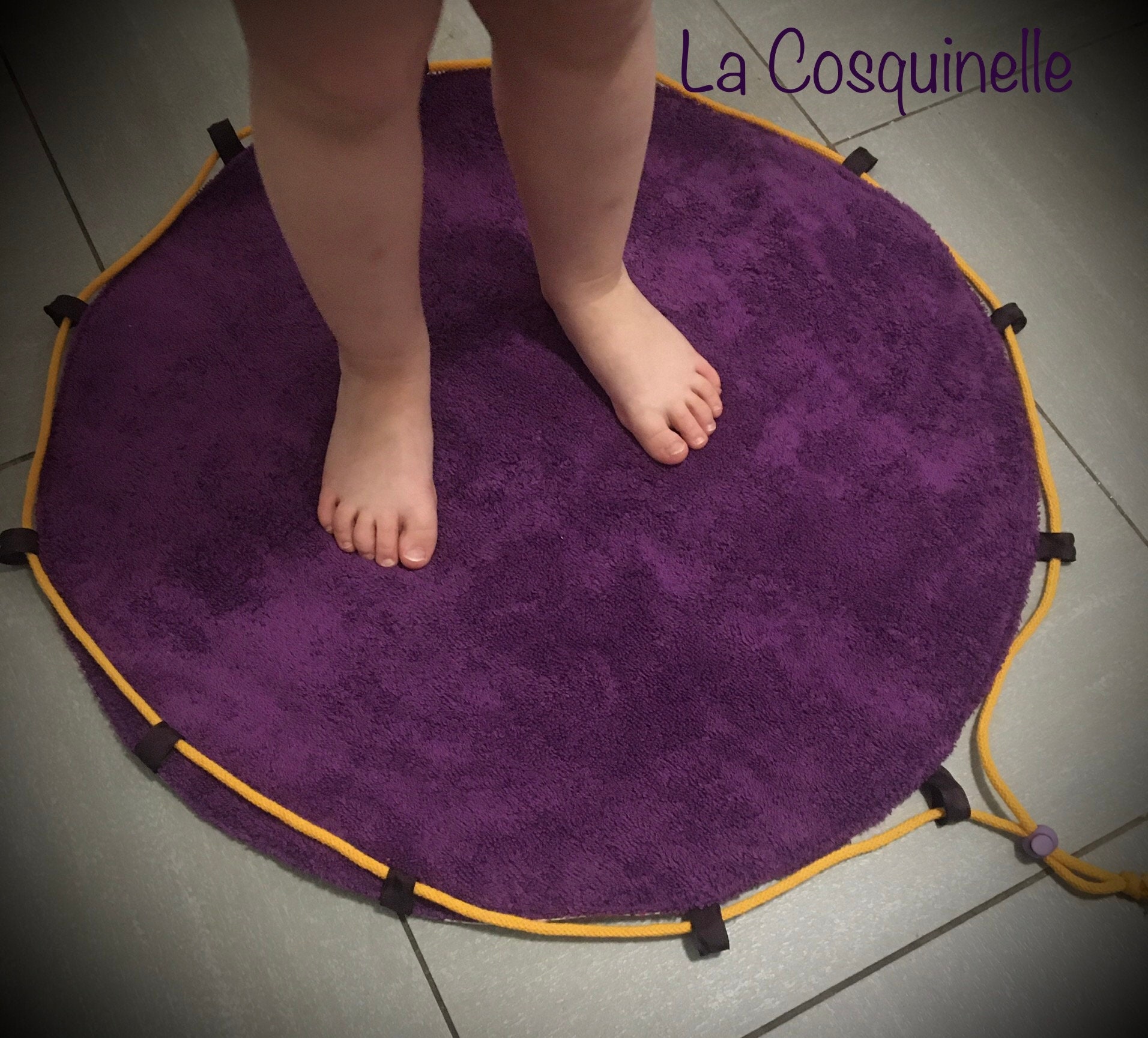 Pieds Au Sec - Tapis/Baluchon de Piscine ou Plage Coloris Variés