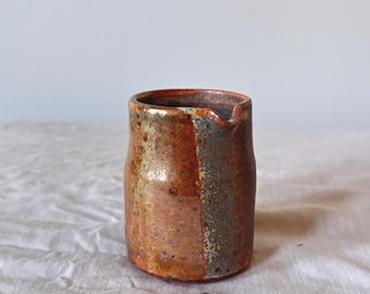 Jarra de cerámica para crema de una sola porción: Jarra pequeña de gres