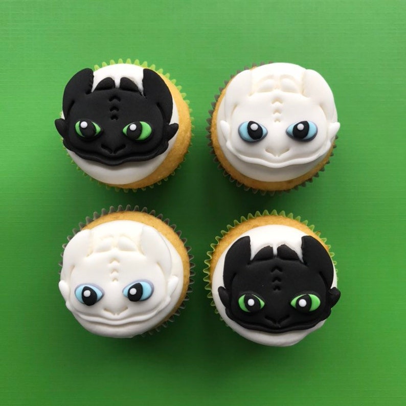 12 How To Train Your Dragon 3 Inspired Cupcake Toppers