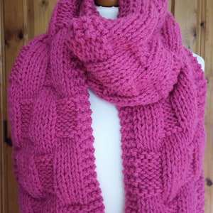 Holmecraft™ PDF KNITTING PATTERN for handknit chunky waffle scarf instant download