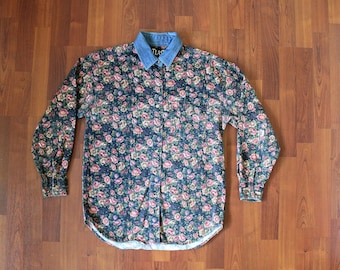 Vintage Victorian Tapestry Style Floral Chambray Long Sleeve Collared Button Down Top by At Last and Company