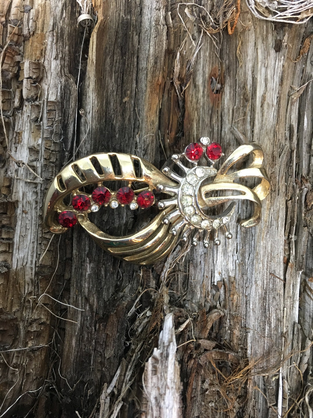 Broche Bijou Poisson – Blanc Et Rouge, Strass Cristal, Acier Inoxydable, Neuve