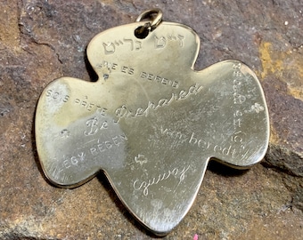 Colgante de trébol de Girl Scouts/Girl Guide de los años 50, PREPÁRATE, 15 idiomas, plata esterlina RARO