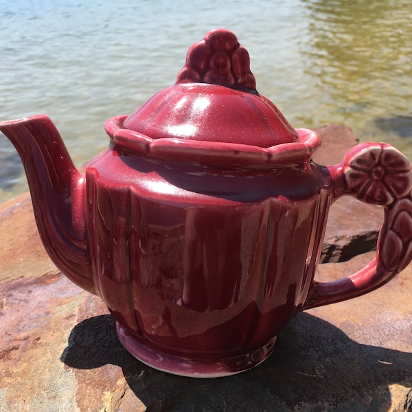 1940s Shawnee Rosette Burgundy Flower Handle Tea Pot Vintage Cottage Decor