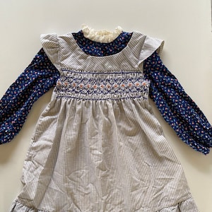 Vintage Kids Polly Flinders Prairie Dress Navy Blue Calico Floral Contrast Smocked Dress Long Sleeves Cottagecore Size 5-6