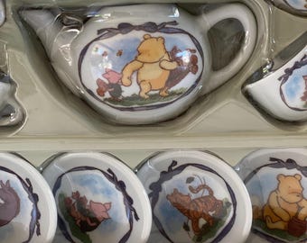 Disney - classic pooh china tea set クラシックプーティーセット China Tea Set 12Piece クラシックプー ティーセット 陶器製