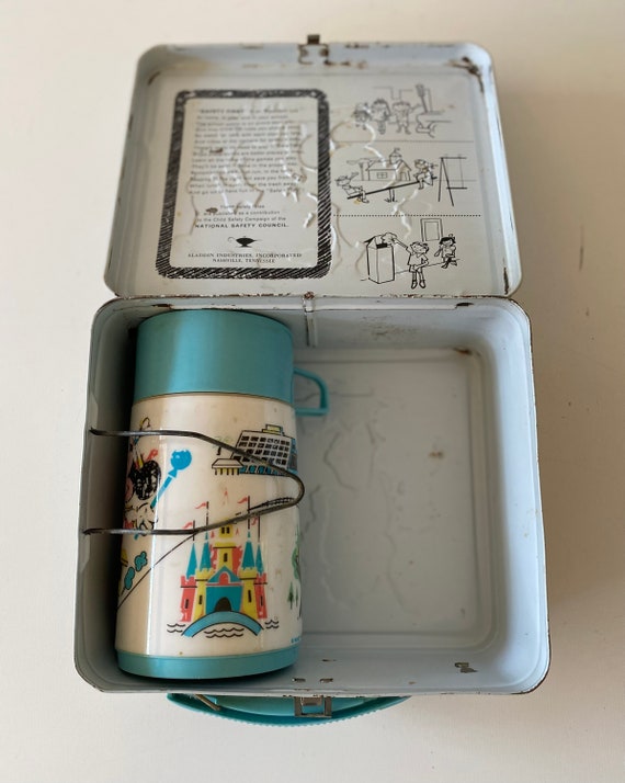Vintage Walt Disney World Metal Lunch Box & Thermos Country Bear