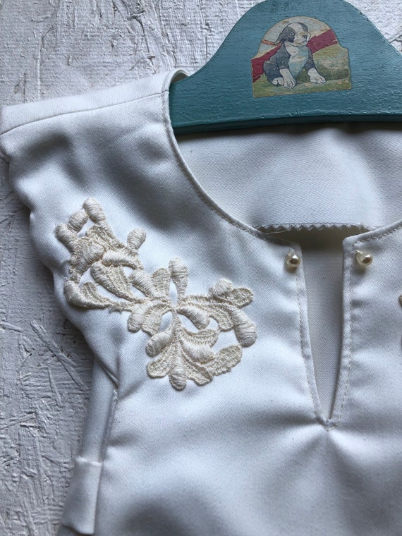 Vintage 70s Toddler Ivory Dress with Lace Appliqu… - image 4