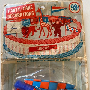 Vintage NIP &quot;Circus Train&quot; Theme Cake Decorator Set Gorilla Lion Giraffe 1967 Unused Party Cake Decorating Supplies