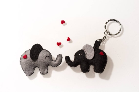 love elephant keychain