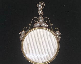 Edwardian Era 9ct Gold Open Faced Seed Pearl Locket/Pendant