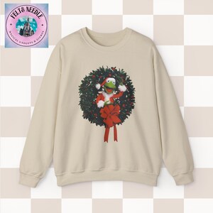 Felpa retrò di Babbo Natale Kermit, maglione girocollo anni '80 e '90, abbigliamento meme natalizio, pullover natalizio unisex, regalo di Natale divertente, hipster vintage Sand