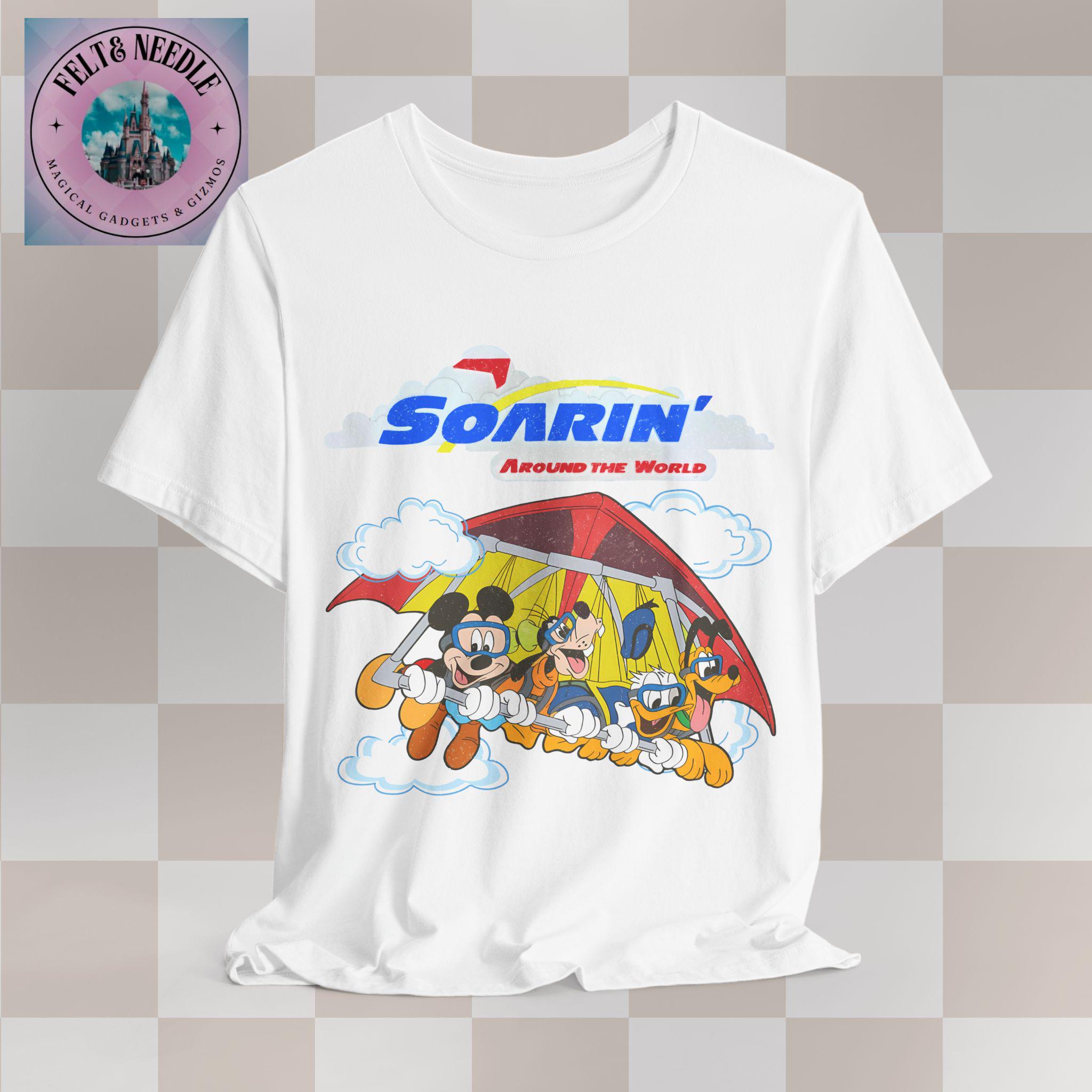 ヴィンテージ ソアリン・アラウンド・ザ・ワールド Tシャツ、ハング