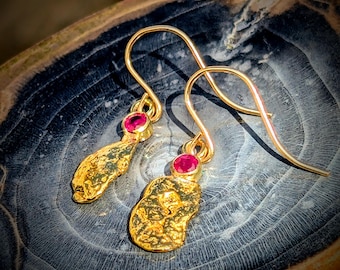 Gold Nugget & Ruby Dangle Earrings - 22k Real California Gold and Gemstones (N2409)