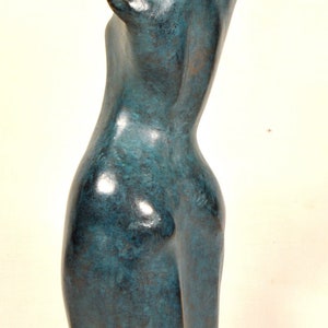 Modern stil kleine Sulptur, junge Frau Statuette für Haus dekor oder herzlisches Geschenk Bild 4
