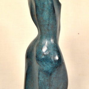 Modern stil kleine Sulptur, junge Frau Statuette für Haus dekor oder herzlisches Geschenk Bild 6