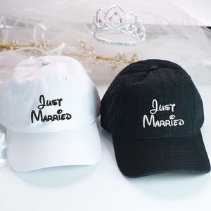 Just Married Bride and Groom, Couples gift, Disney gifts, Bride gift, Gift for couple, Groom gift, Newlywed Gift, Honeymoon gift