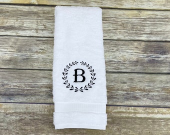 Custom Bathroom Hand Towel / Personalized gifts / Embroidered Hand towels / Monogrammed towels / Christmas gift/Home decor