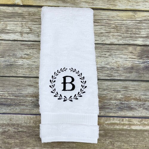 Custom Bathroom Hand Towel With Monogram / Personalized Hand - Etsy