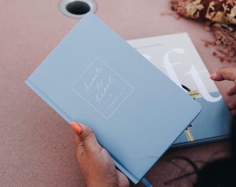 Journal d'adoration : journal de prières catholiques, livre de réflexions eucharistiques