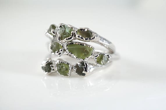 Peridot ring with electroformed copper band  Raw stone ring  3-stone ring  August birthstone  Size 10 34