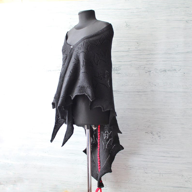 Fledermaus Dreieckstuch Schwarz Hexe ästhetischen Schal Schal Gothic Vampir Halloween Accessoires Vampir Flügel Schal Bild 10