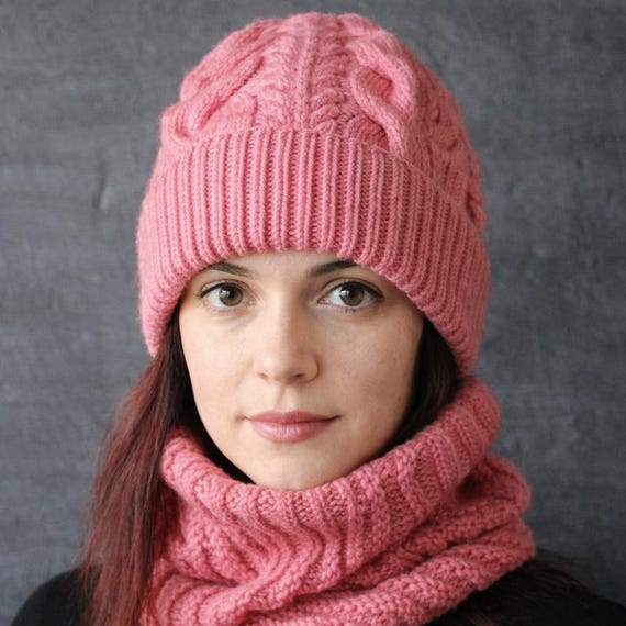Hand Knit Beanie Hat and Cowl Scarf Set, Blush Pink Winter  display picture 1