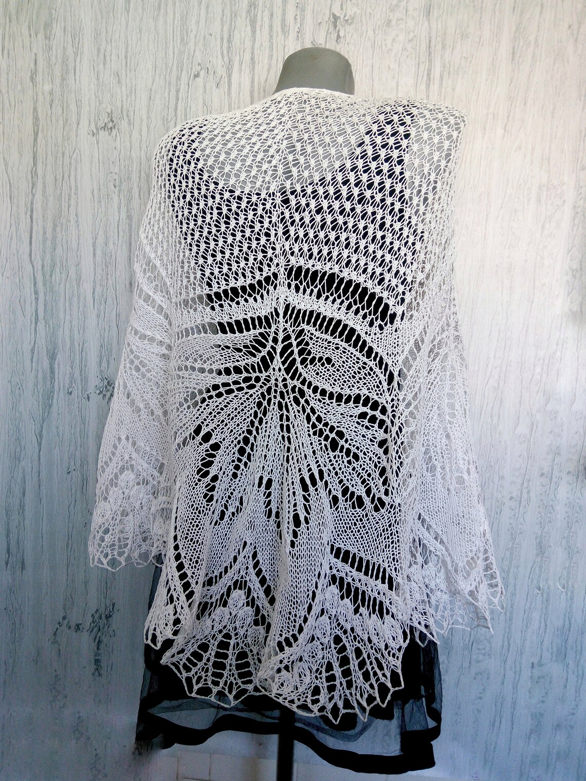 shawl for white dress
