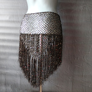 Sciarpa per danza del ventre all'uncinetto con paillettes: cintura con frange per gonna