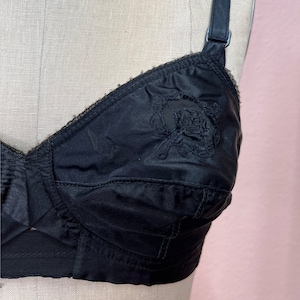 VINTAGE EMBROIDERED BRA 60S