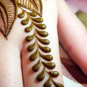 5 Henna Cones | Natural | Bridal Henna | Temporary Tattoo | Chemical Free | Fine Tip image 2