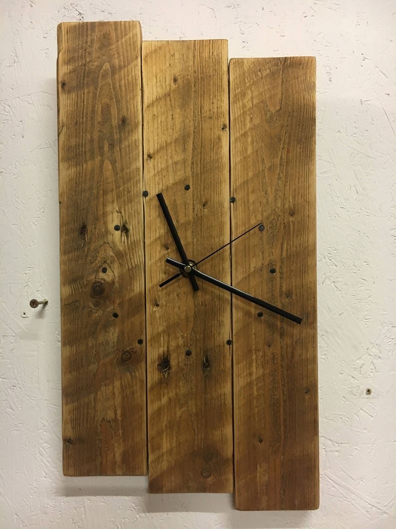 Horloge murale bois récupéré horloge murale rustique récupéré horloge en bois palette bois horloge horloge murale horloge rustique shabby chic horloge Horloge murale bois récupéré horloge murale rustique récupéré horloge en bois palette bois horloge horloge murale horloge rustique shabby chic horloge