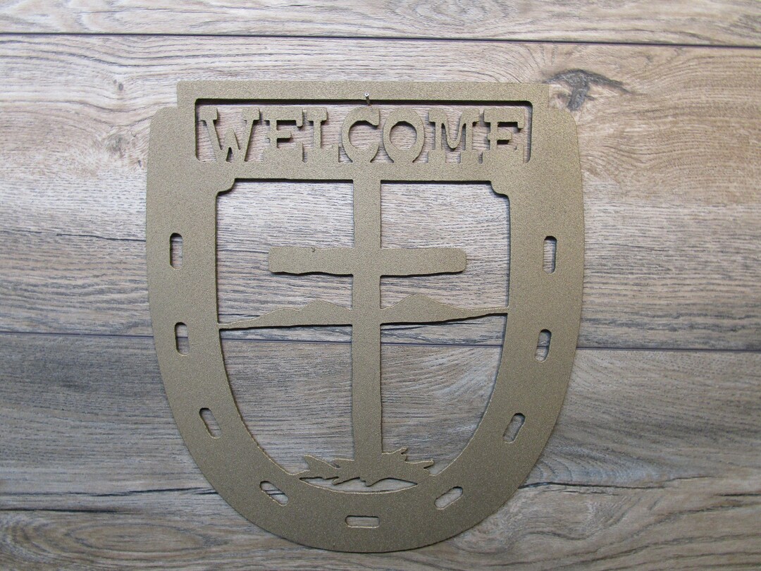 Horse Shoe and Cross Welcome Sign - Etsy