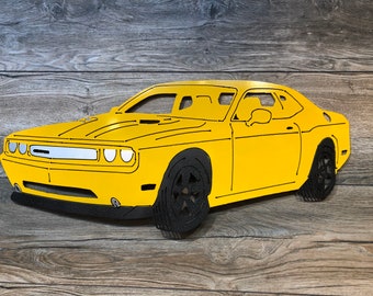 Decoración de pared del coche Challenger de acero: Hecho por veteranos, personalizable.