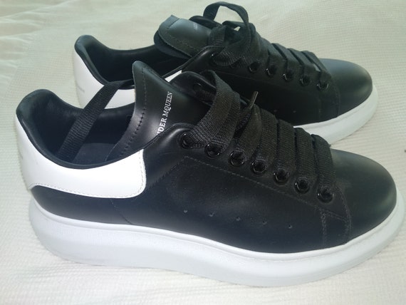 alexander mcqueen trainers size