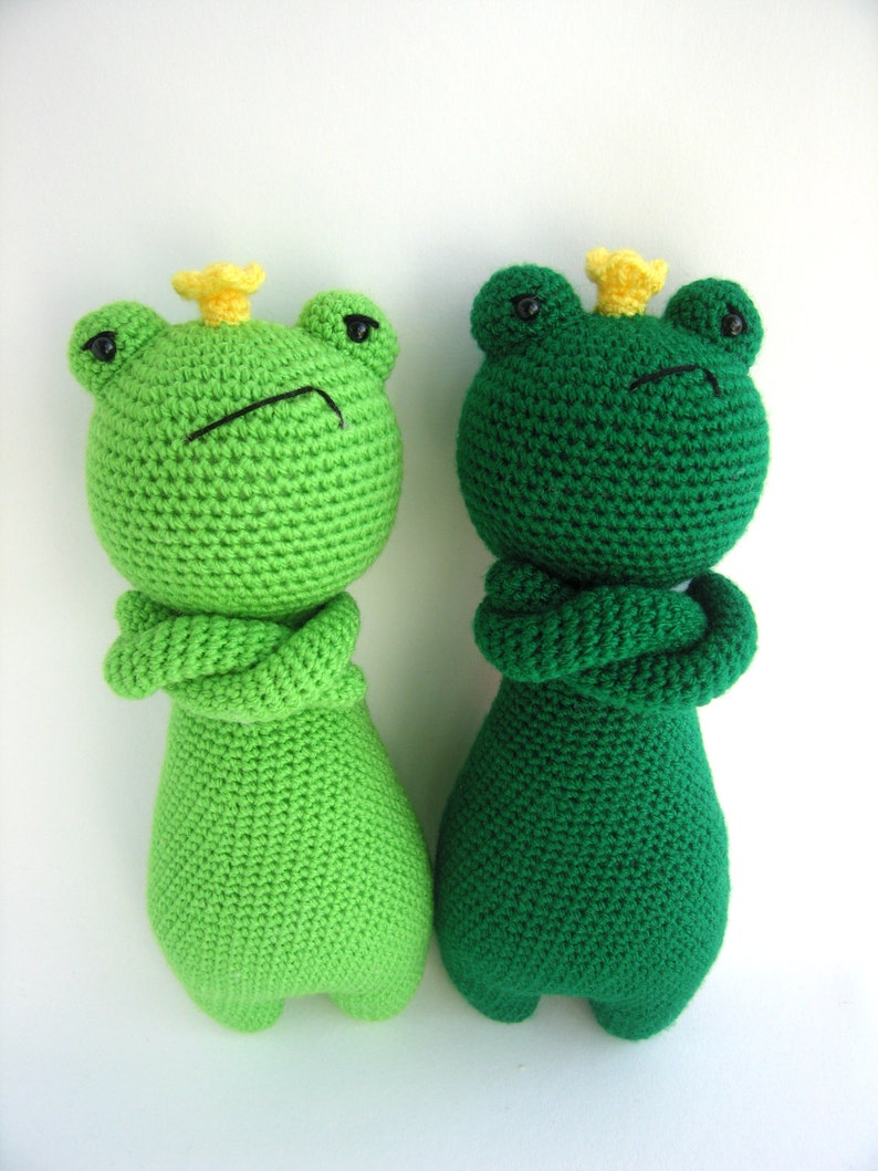 King Frog Crochet Amigurumi Pattern PDF image 2