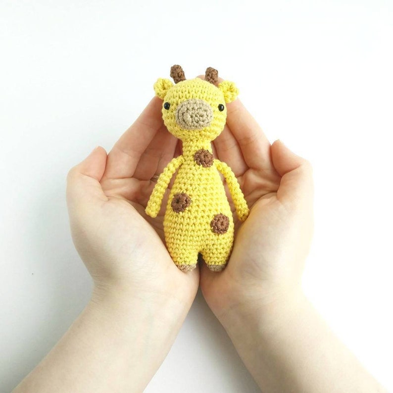 Mini Giraffe Crochet Amigurumi Pattern PDF image 1