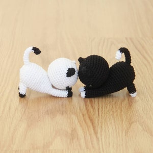 Playing Cats Crochet Amigurumi Pattern PDF image 1