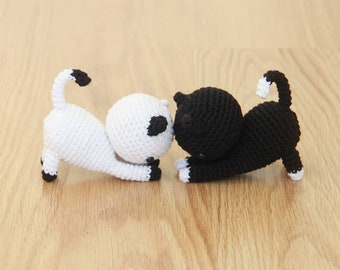 Playing Cats Crochet Amigurumi Pattern PDF