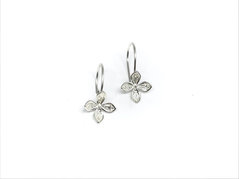 Lilac flower Stud earrings in Sterling Silver image 3