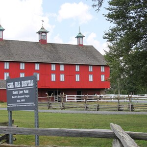 Daniel Lady Barn / Civil War Hospital / Gettysburg - Photograph