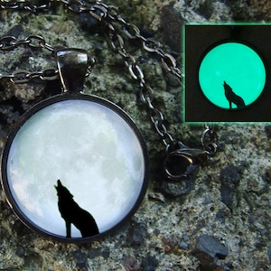 Wolf necklace Glowing pendant Glow in dark Wolf jewelry Glowing moon Wolf pendant Wolf in the forest Animal necklace Moon jewelry Glowing