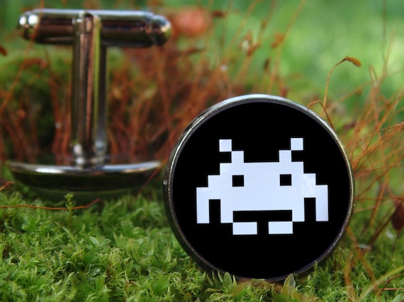 Glow in the dark Cufflinks / Space Invaders / Computer Game / Retro Style / Glow Cuff Links / Glow Cufflinks / Gift for Men / Husband Gift