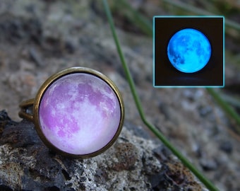 Lunar Ring / Glowing Moon / Purple Moon / Shining Moon / Glow in the dark Moon Ring / Glowing Ring / Pink Moon / Cosmos Ring / Spase Ring