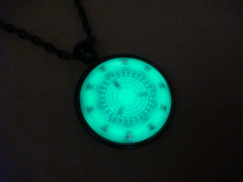 Collier super-héros enfant, collier personnage héros pour enfants, bijoux héros de bande dessinée, pendentif super-héros garçon, cadeau héros enfant - Canada Collier super-héros enfant, collier personnage héros pour enfants, bijoux héros de bande dessinée, pendentif super-héros garçon, cadeau héros enfant - Canada