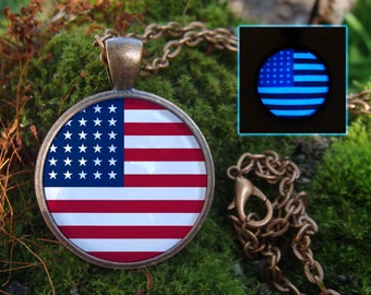 Patriotic Pendant / Glowing American Flag / Glow in the dark Necklace / Glowing Necklace / Glow Jewelry / Gift Boyfriend / Stripes and Stars