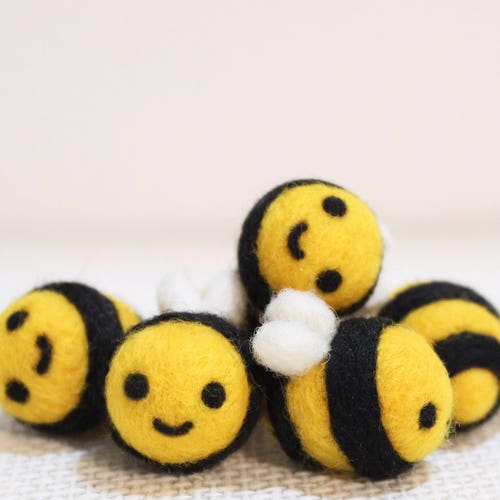 Cute Bee Keychain Phone Charm Kawaii Plush Needle Felted Wool Etsy Canada