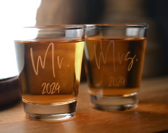 Mr and Mrs Shot Glasses Pair of cute Mr and Mrs Shot Glasses 1.5 oz, Engraved Couples Gifts, Marriage, Whiskey Shot Glass, Wedding gifts